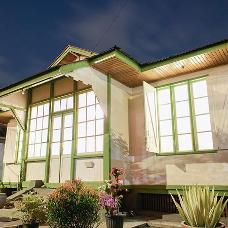 בוקיטינגי Rumah Nizar מראה חיצוני תמונה